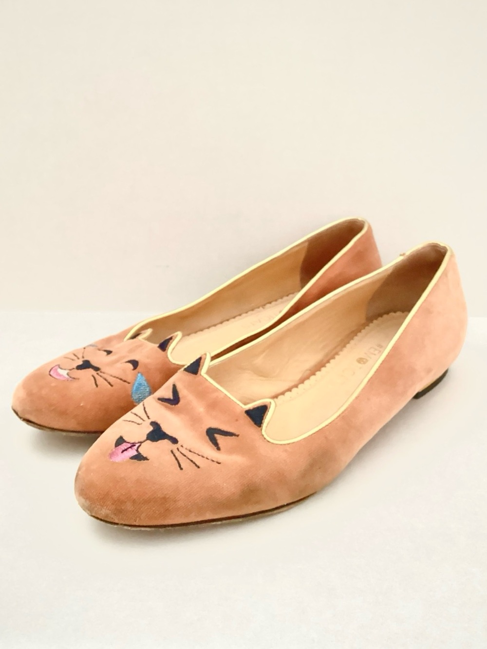 CHARLOTTE OLYMPIA #EMOTICATS Velvet Flats Size 39 Org. $525 - Picture 4 of 13